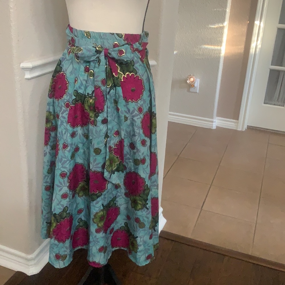 Mix Nouveau pink & blue bold floral skirt Size L
